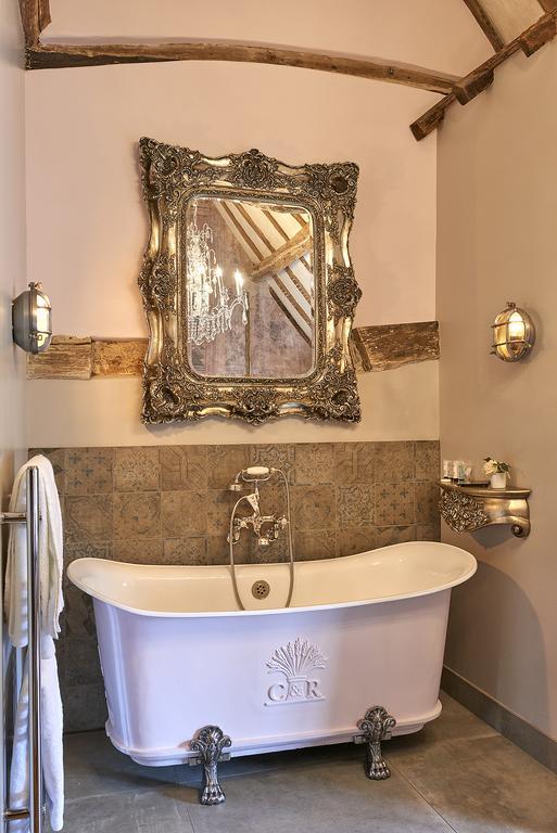 The Broad Leys Bed & Breakfast Aylesbury  Ngoại thất bức ảnh