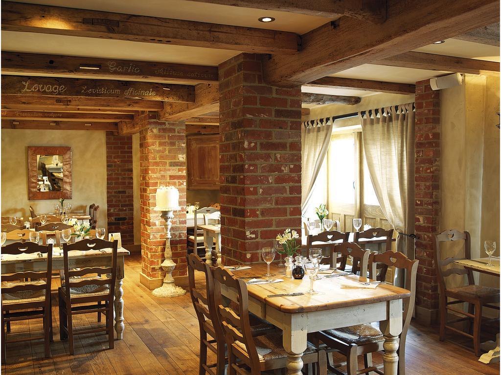 The Broad Leys Bed & Breakfast Aylesbury  Ngoại thất bức ảnh